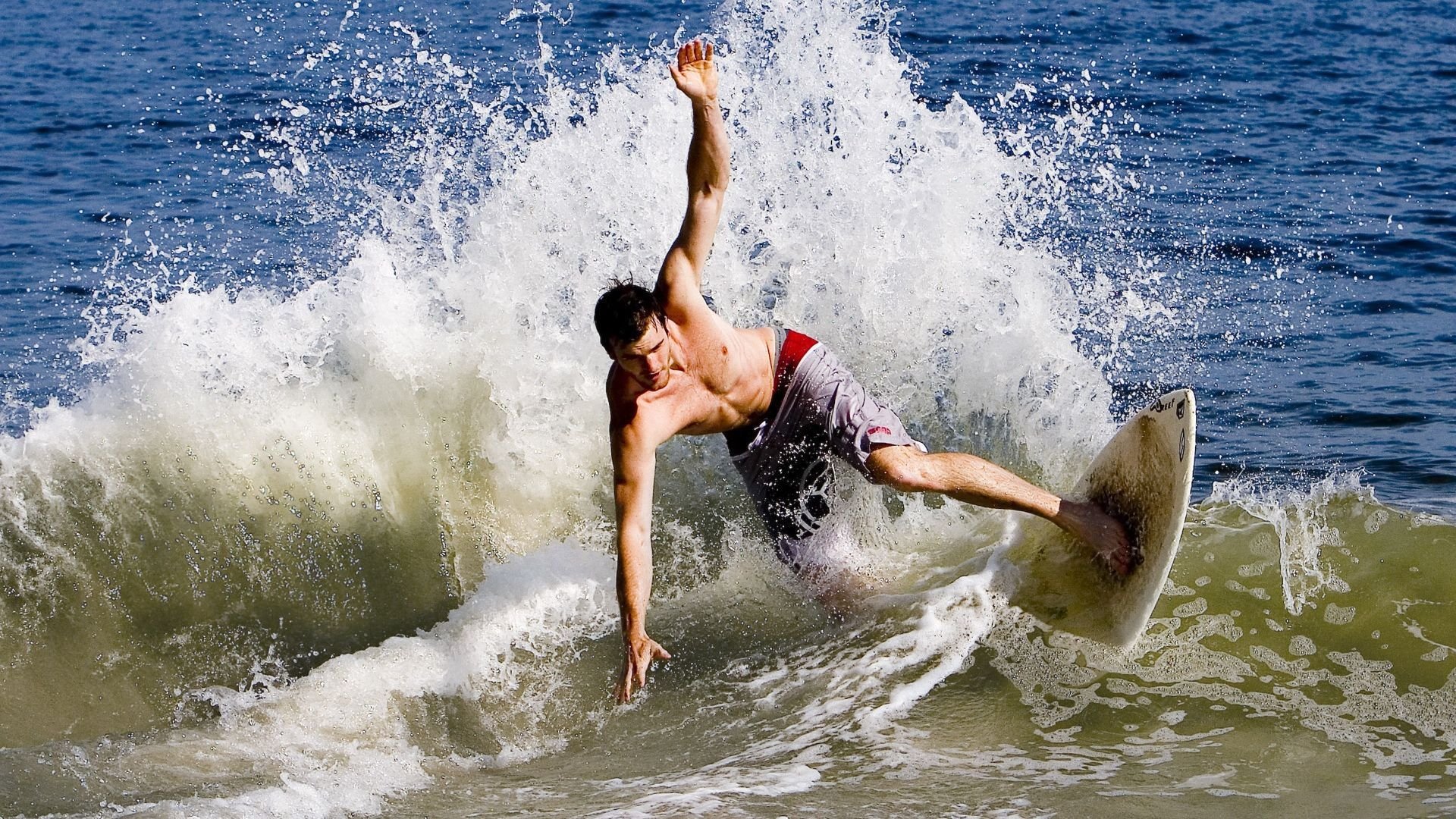 世界杯逆转大戏：英雄再现，奇迹归来！，世界杯瞬间